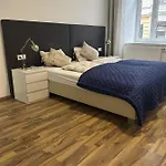 Cozy City Center Apartments